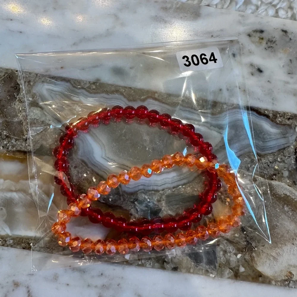3064 Vibrant Beaded Bracelet Set in Red and Orange
